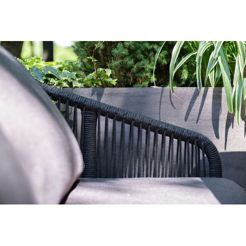 "Канны" диван 2-местный плетеный из роупа, каркас алюминий темно-серый (RAL7024) муар, роуп темно-серый круглый, ткань темно-серая 027