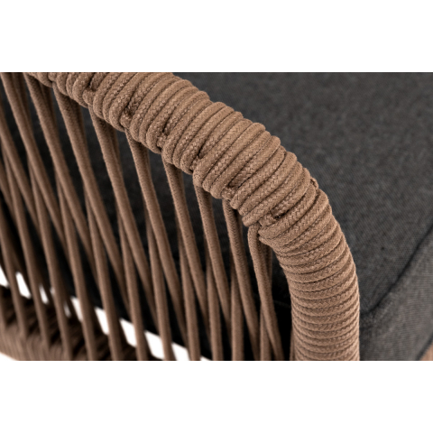 Кресло Канны плетеное из роупа, каркас алюминий коричневый (RAL8016) муар, роуп коричневый круглый, ткань темно-серая 027