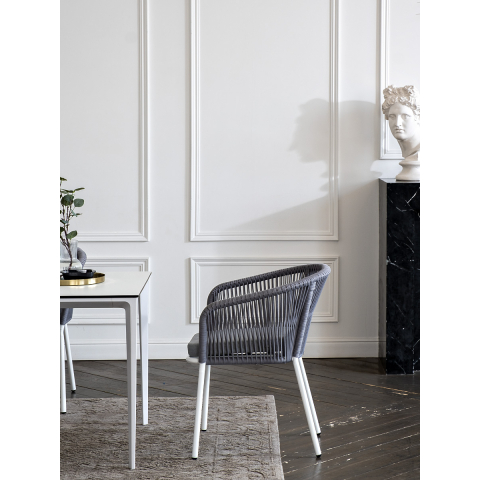 Обеденная группа Малага на 4 персоны со стульями "Марсель", каркас белый, роуп светло-серый