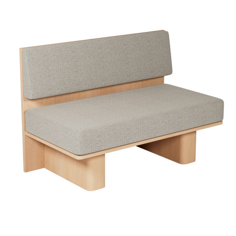 Диван Макото