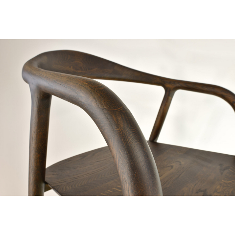 Деревянное кресло Осмо с подлокотниками цвет рич