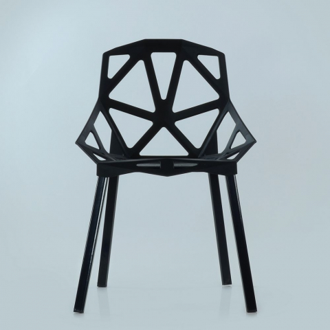 Пластиковый стул One черный